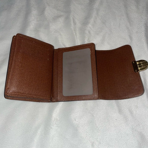 Louis Vuitton Joey Wallet - Picture 6 of 10